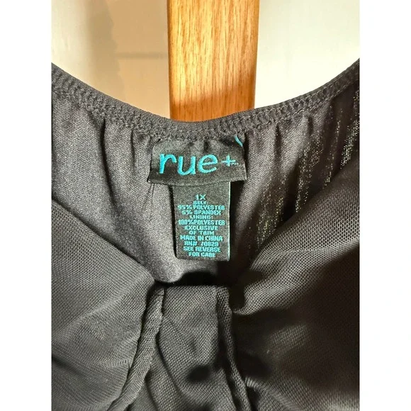 Rue21 Rue+ Black Sleeveless Mesh Top Plus Size 1X Gathered Neckline Stretch - Picture 2 of 4